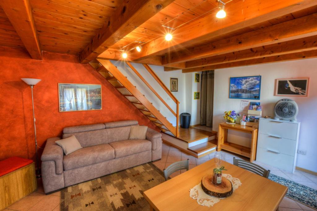 Brenzone sul Garda Apartment | Casetta alla Corte