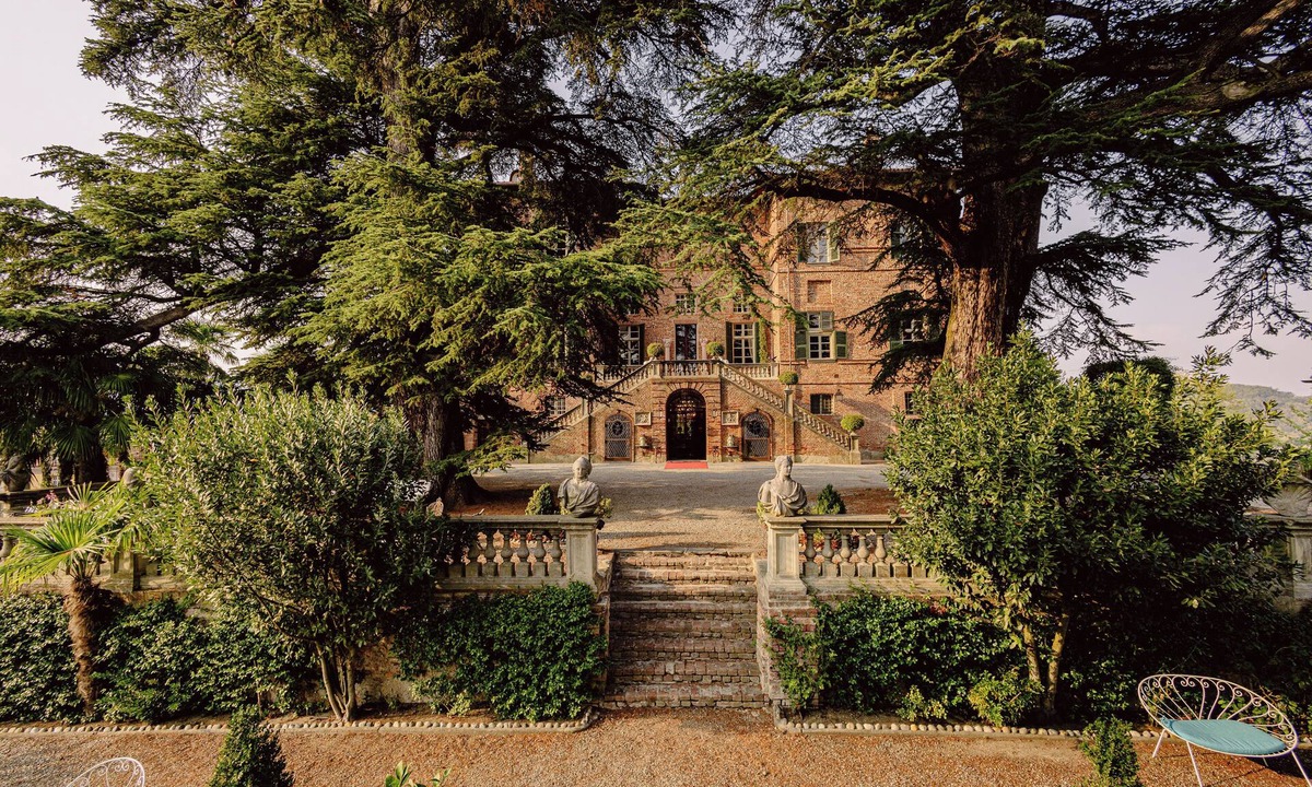 Casalborgone Hotel | Castello di Casalborgone - Luxury Castle