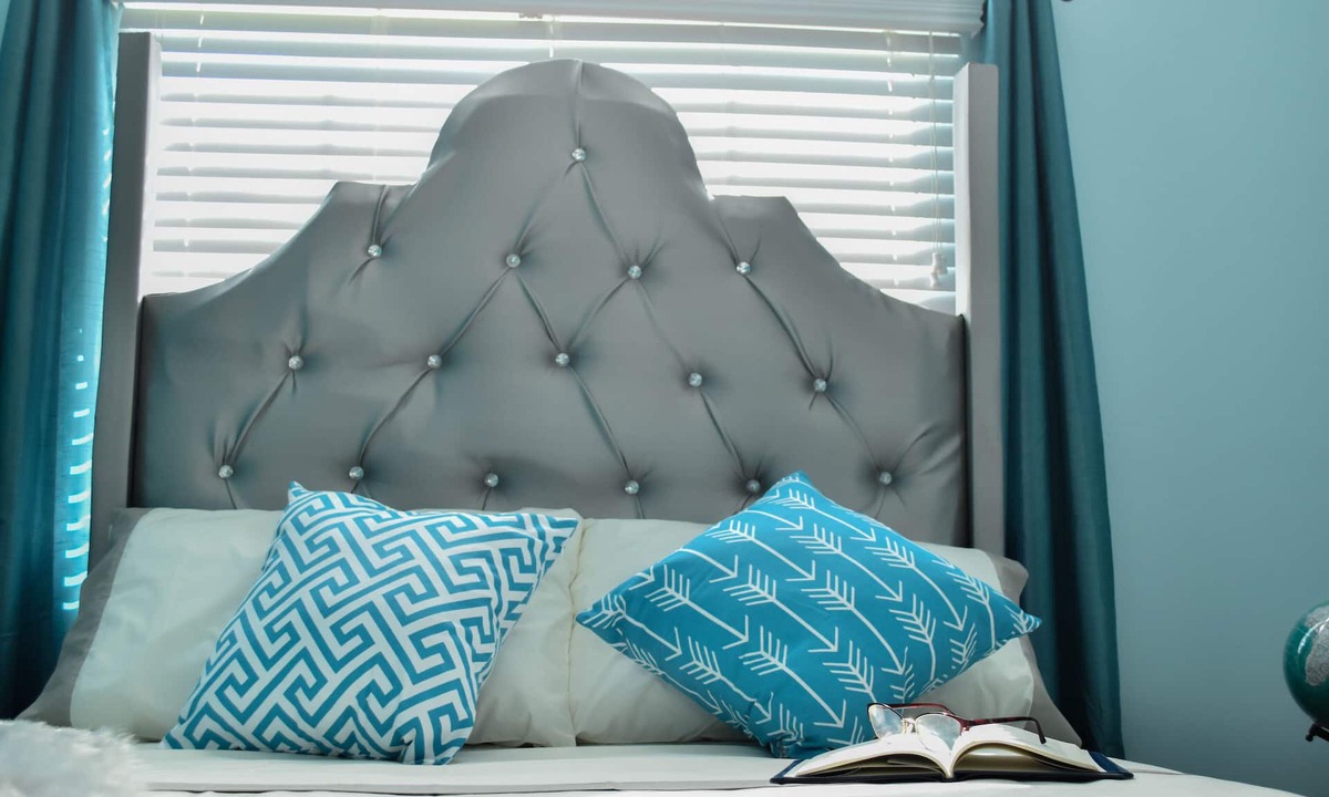 Kingston House | Caymanas Adrians holiday apartments