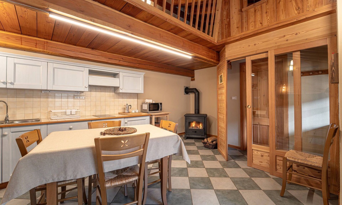 Marmora Ski Chalet | Chalet 'Civico 6 ' with Mountain View, Shared Garden and Wi-Fi