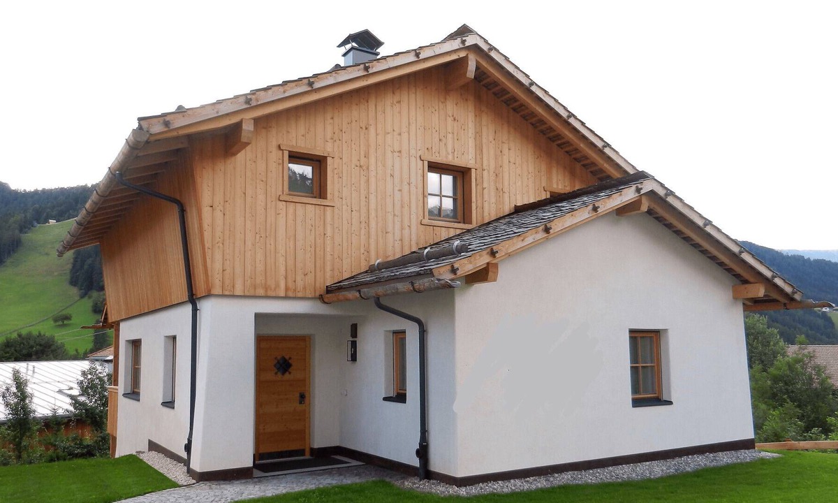 San Vigilio Ski Chalet | Chalet Larice, experience a mountain holiday in the South Tyrolean Dolomites