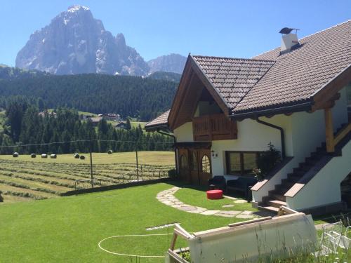 Selva di Val Gardena Apartment | Chalet Romy - AP Sasplat