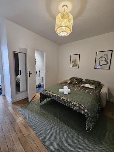 Pierrefitte-sur-Seine House | Chambre verte proche de stade de France