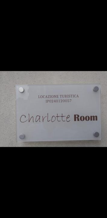 Bassano del Grappa Apartment | Charlotte room