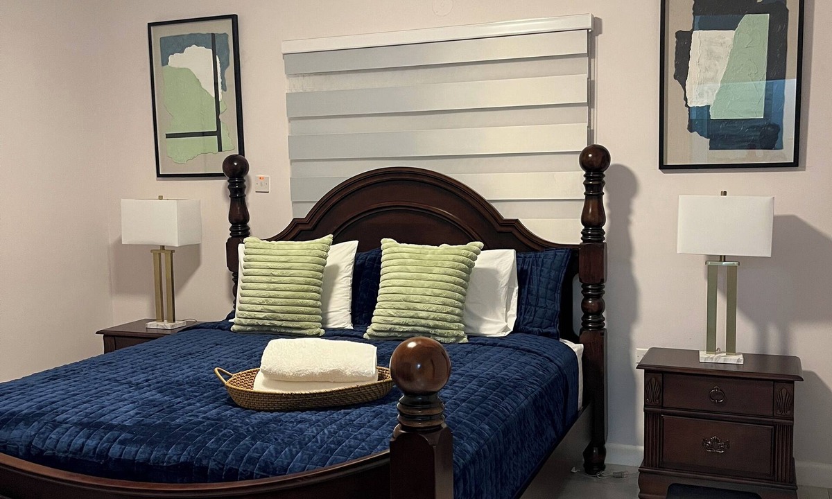 Portmore House | Charming 3-bedroom house with WiFi, AC in sunny Portmore