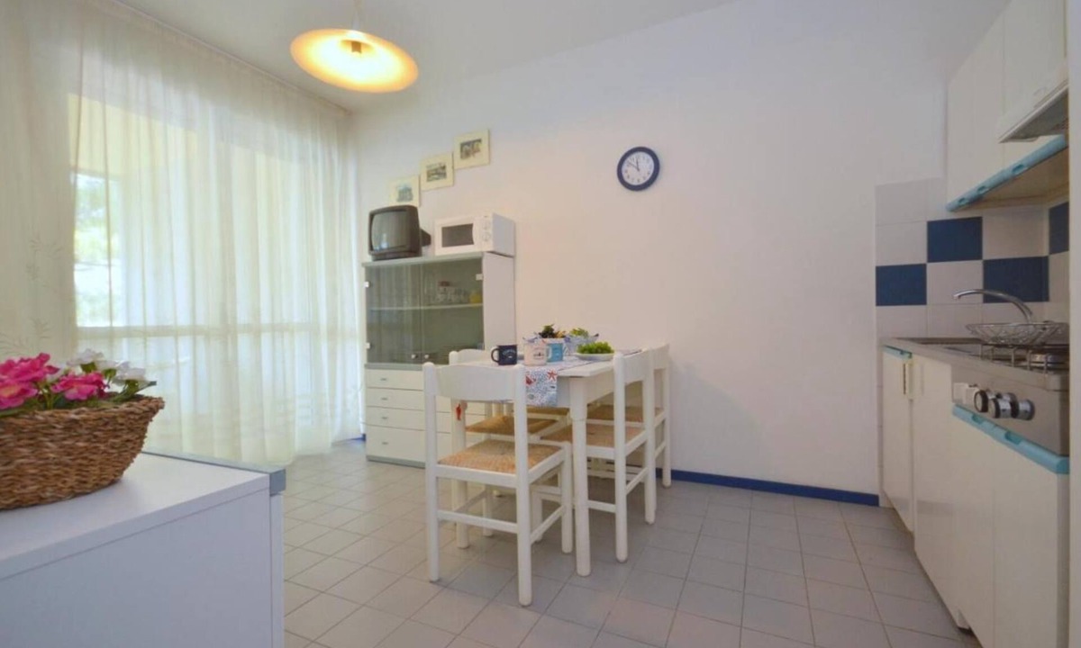 Bibione Apartment | Charming and Bright Stay 400m from the Sea