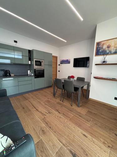Tirano Apartment | Civico 10