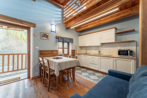Marmora Ski Chalet | Civico 8