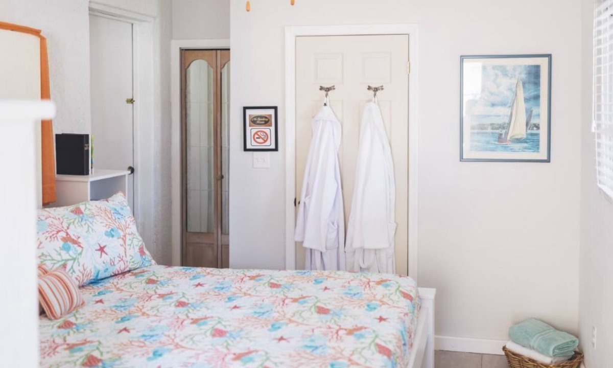 Nassau Apartment | COCONUT PALM HIDEAWAY-KING