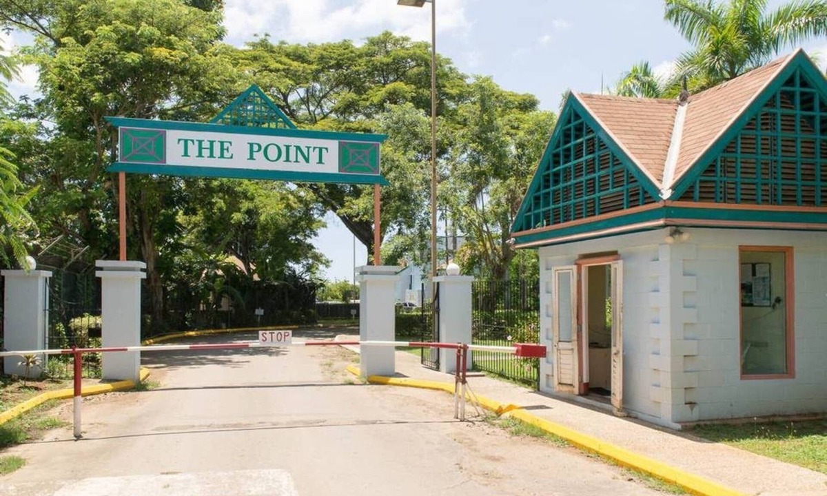 West End Condo | Condo in a Picturesque, Relaxing Gated Property in Negril