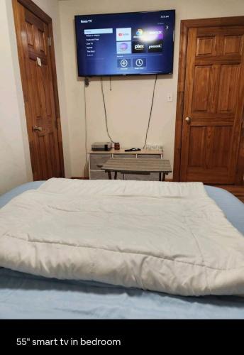 Garment District House | Conveniently located in the heart of the city