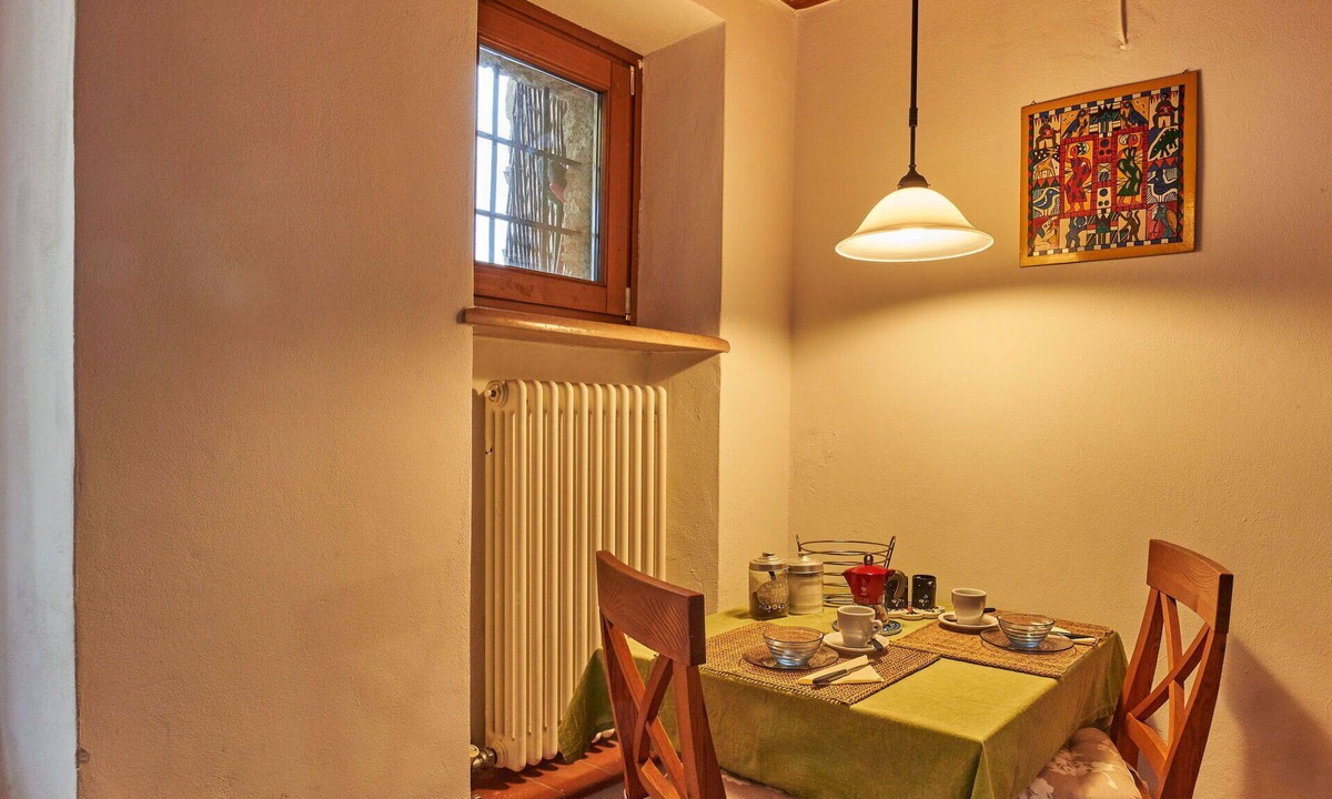 Caprino Veronese House | Cosy apartment in villa for 2 guests with WIFI, TV and terrace