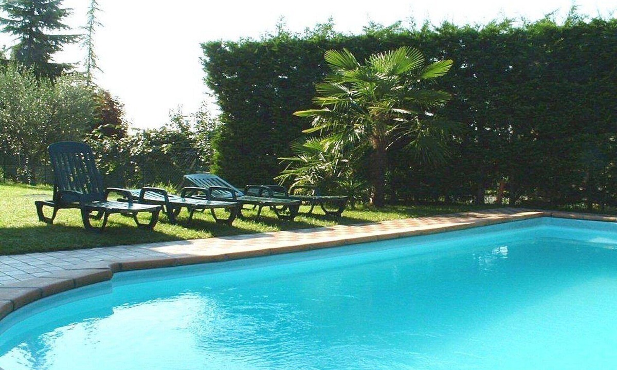 Cola Apartment | Cosy apartment for 4 guests with WIFI, A/C, pool, TV, terrace and pets allowed