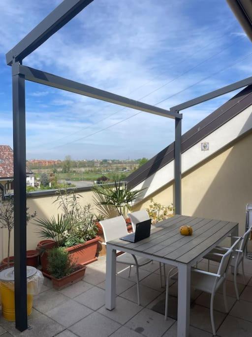 Assago Apartment | Cozy Apartments close to Assago Forum and M2 Metro