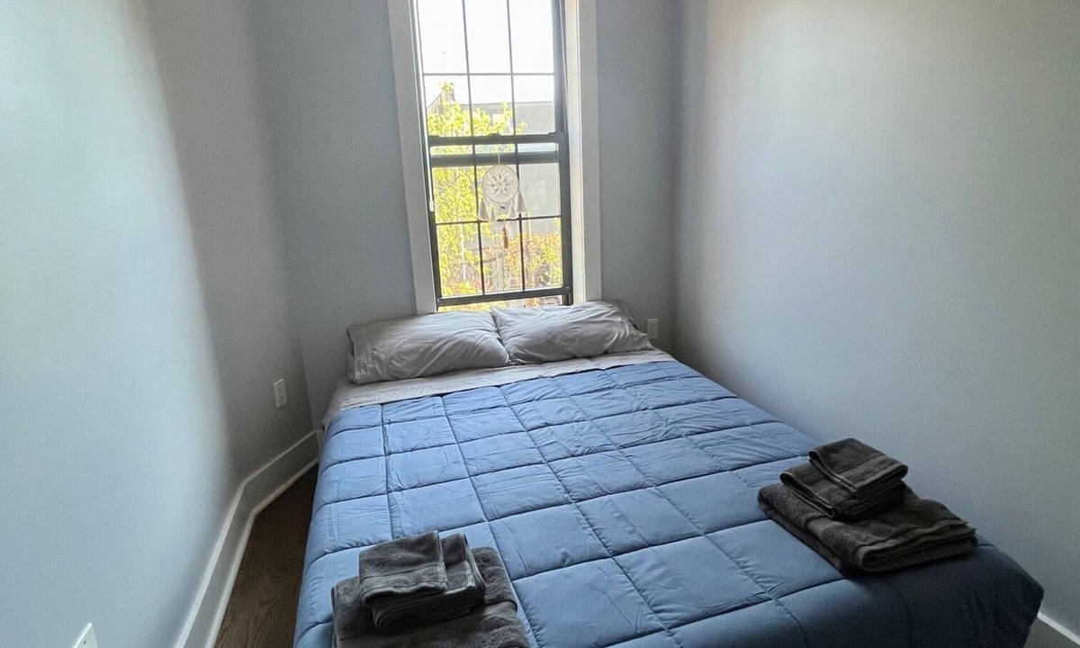 Bedford-Stuyvesant House | Cozy queen-size room with private bathroom in BedStuy