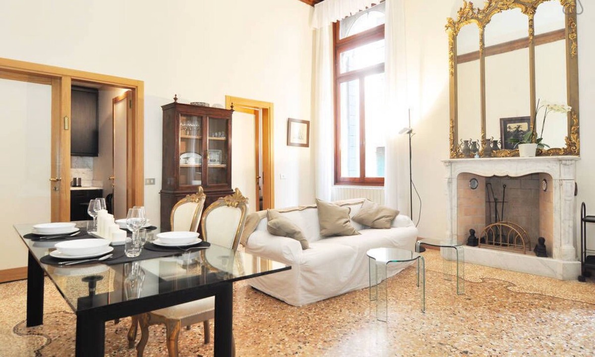 San Polo Apartment | Da Carlo a Venezia - Campo San Polo 2167A