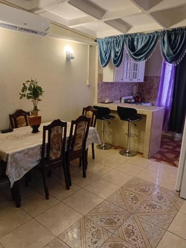 Portmore Apartment | DOUG MANOR flat 2