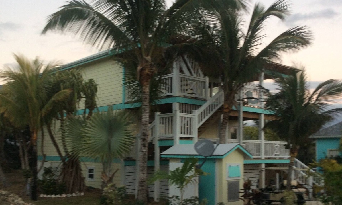 Hope Town House | Dreamsicle - New Island Home - 2 story- 75 steps to the beach