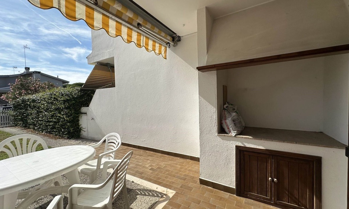 Bibione Apartment | Duplex apartment with WiFi and fireplace