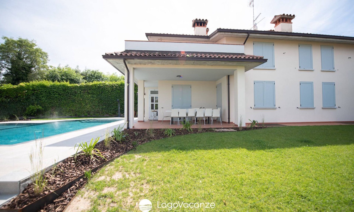Polpenazze del Garda Villa | Exclusive Villa le Palme