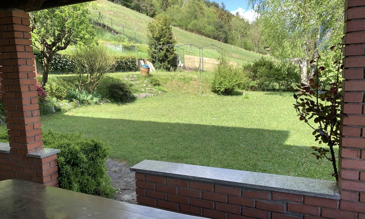 Castione della Presolana Apartment | Family apartment with a beautiful porch and garden