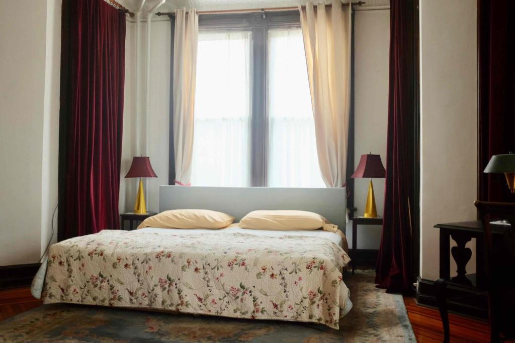 St. George Bed & Breakfast | Fort Pl B&B and Gallery