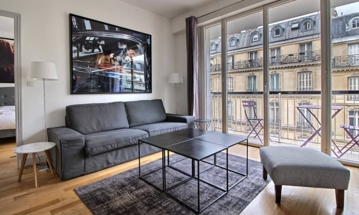 Champs-Elysees Apartment | Francois Terrace | Chic 3 Bed Apt near Champs Elysees