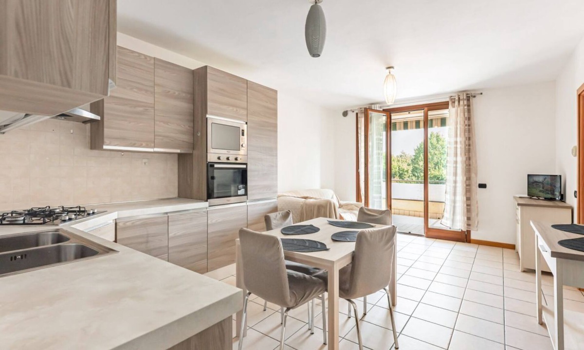 Mestre Apartment | GuestHost - Dreamlike Venice near the station!