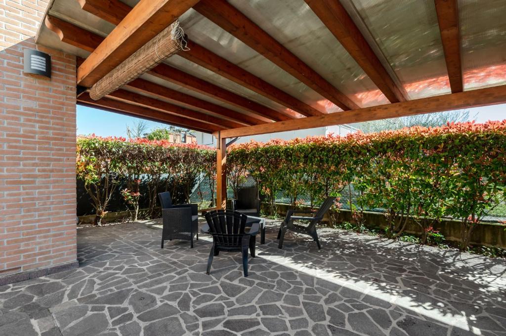 Abano Terme Apartment | GuestHost - Sweety Kalimera House with Private Parking&Garden!