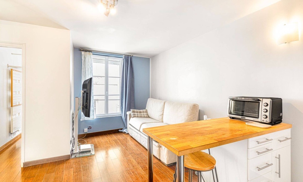 Porte-Saint-Martin Apartment | GuestReady - Cosy retreat near Louvre Museum