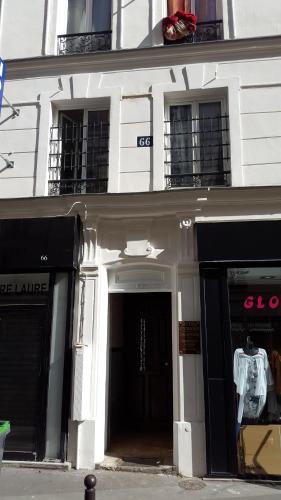 11th Arrondissement Hotel | Hôtel Cyrano Voltaire