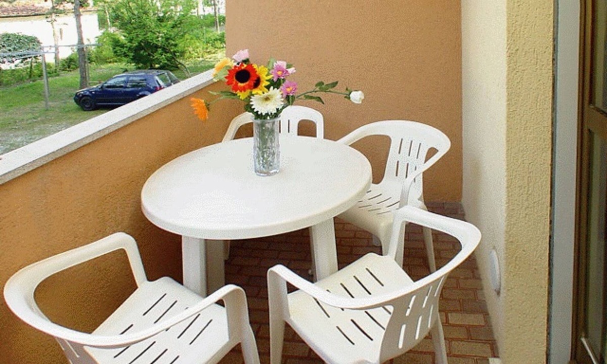 Lignano Riviera Apartment | Have a nice stay in our well-equipped flat with balcony