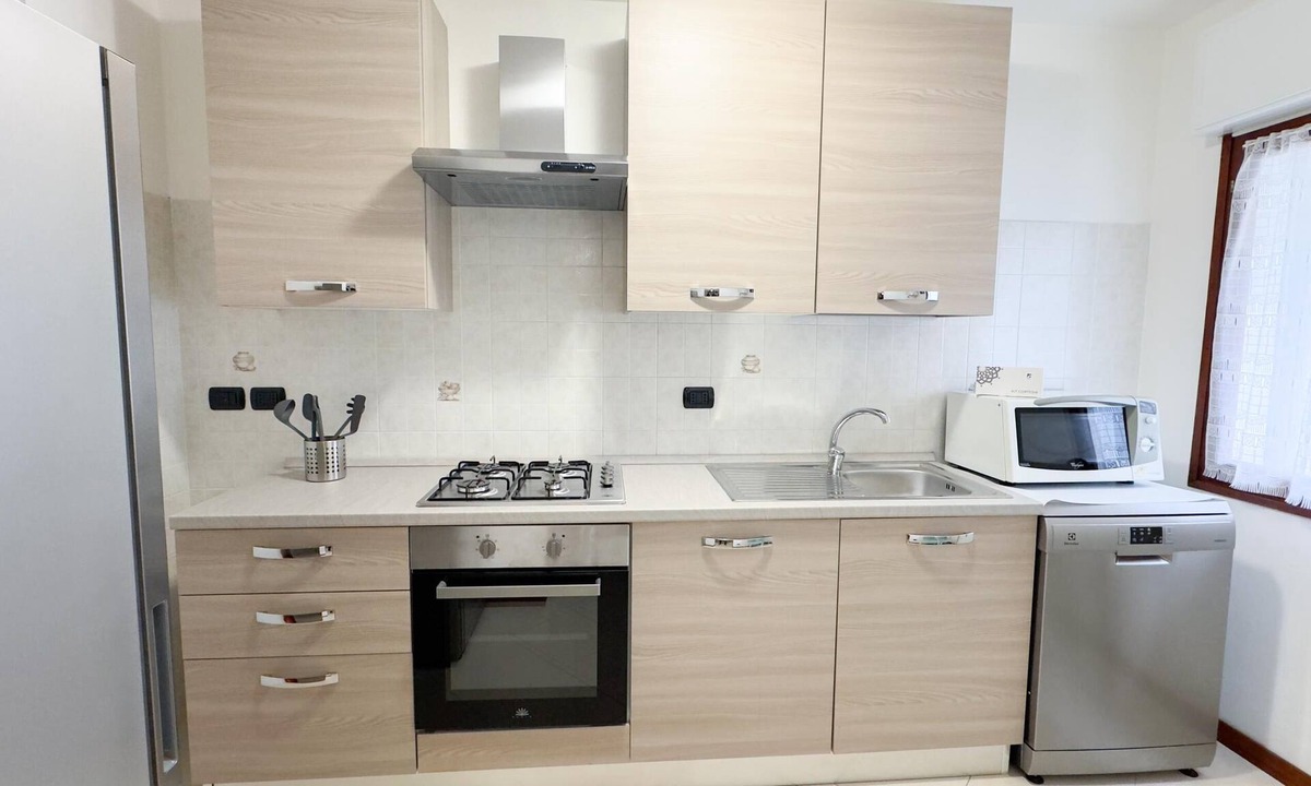 Sottomarina Apartment | Hellen House in Chioggia