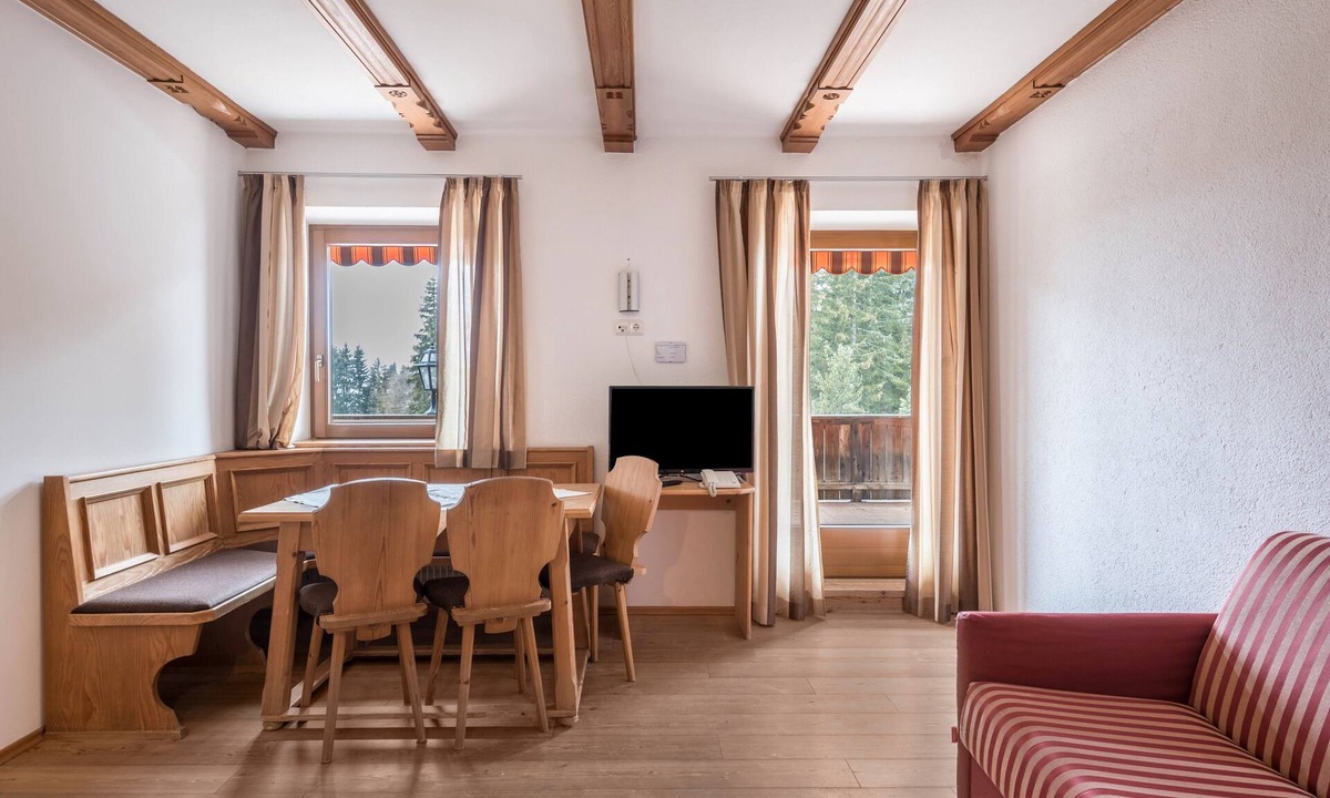 Compaccio Apartment | Holiday Apartment Ferienparadies Sabina Compatsch in the Nature Park on the Seiser Alm