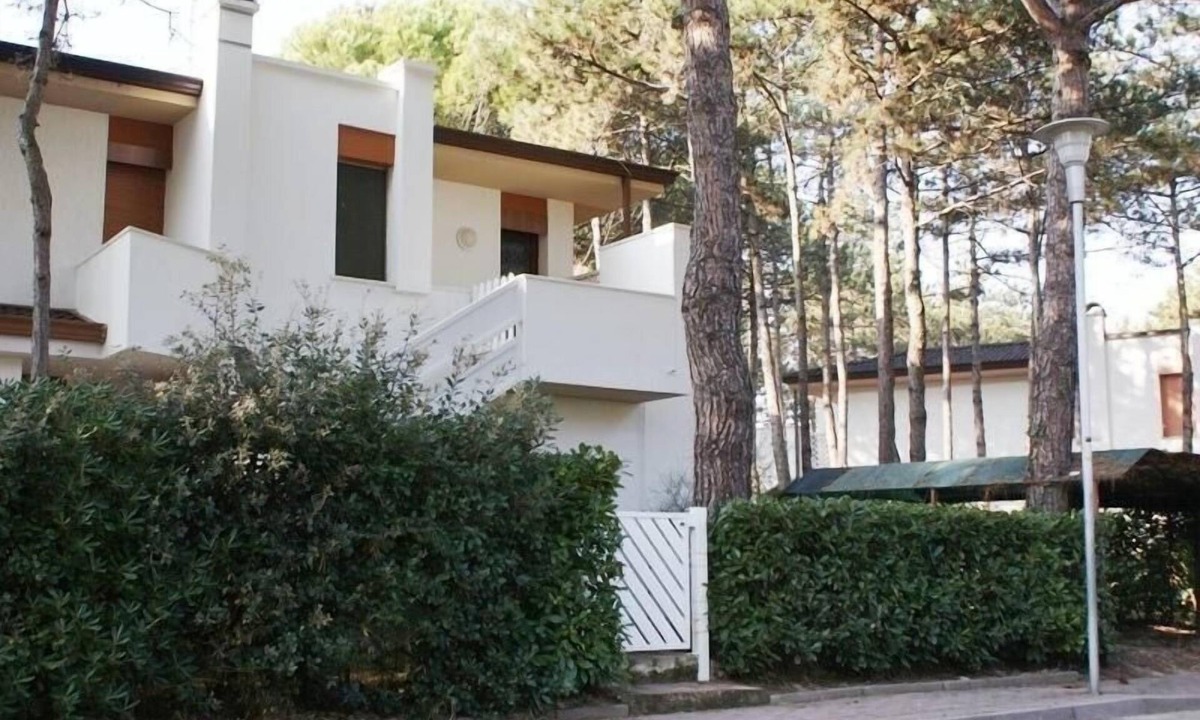 Bibione Lido del Sole Apartment | Holiday apartment Bibione for 1 - 6 persons with 2 bedrooms - Row house