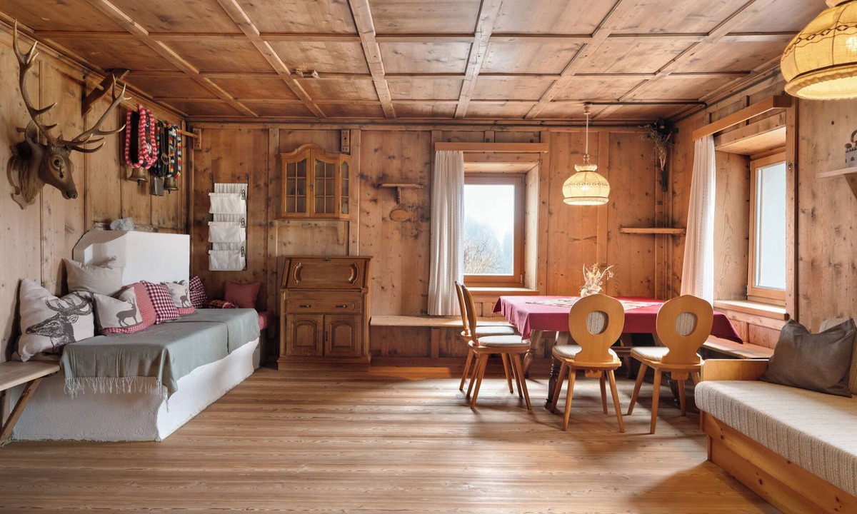 Sarentino Apartment | Holiday Apartment 'Kuhglocke' with Mountain View, Private Terrace and Wi-Fi