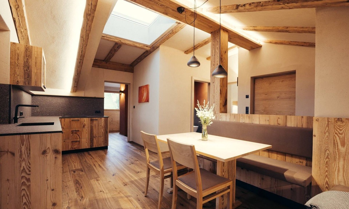 Verano Apartment | Holiday Apartment "Obertimpflerhof Lola" with Mountain View, Private Terrace & Wi-Fi
