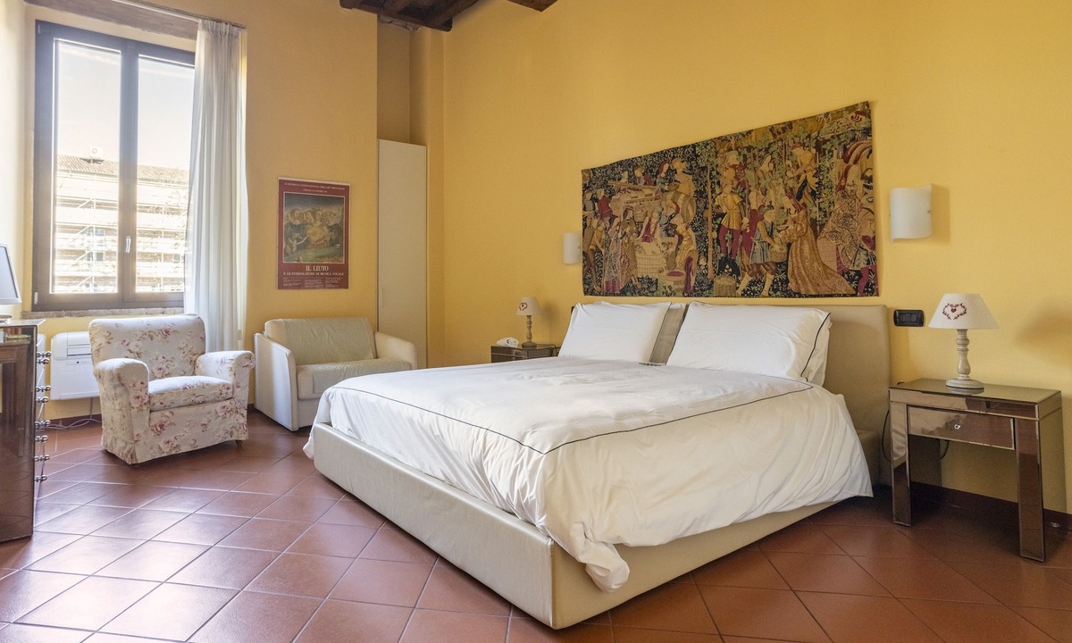 Ferrara Historic Centre Apartment | Holiday house with 4 beds and 2 bathrooms in the centre 50 m from the castle