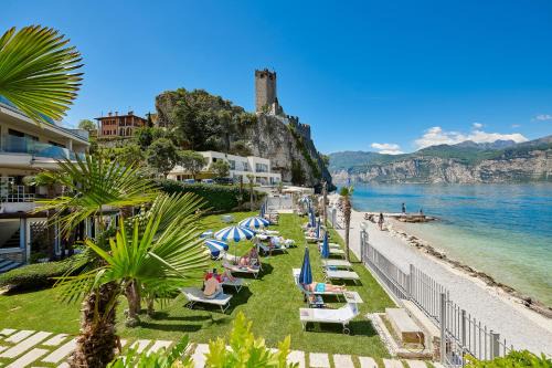 Malcesine Old Town Hotel | Hotel Castello Lake Front