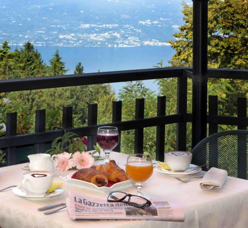 San Zeno di Montagna Hotel | Hotel Costabella