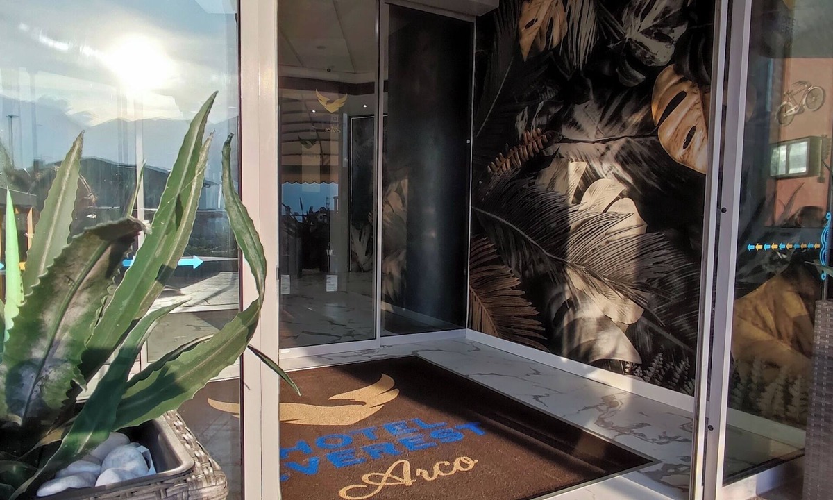 Bolognano-Vignole Hotel | Hotel Everest Arco