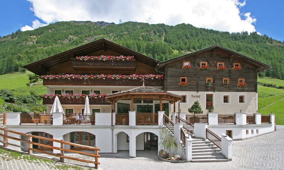 Madonna di Senales Hotel | Hotel Rainhof