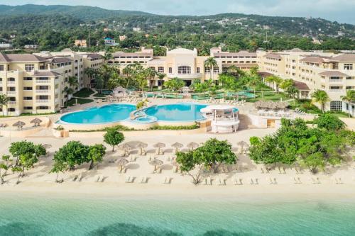 Iberostar Hall Beach | Northern Estates