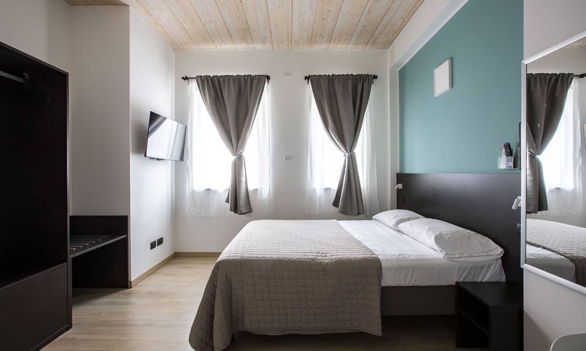 Albese con Cassano Bed & Breakfast | Il B&B di Piazza Motta
