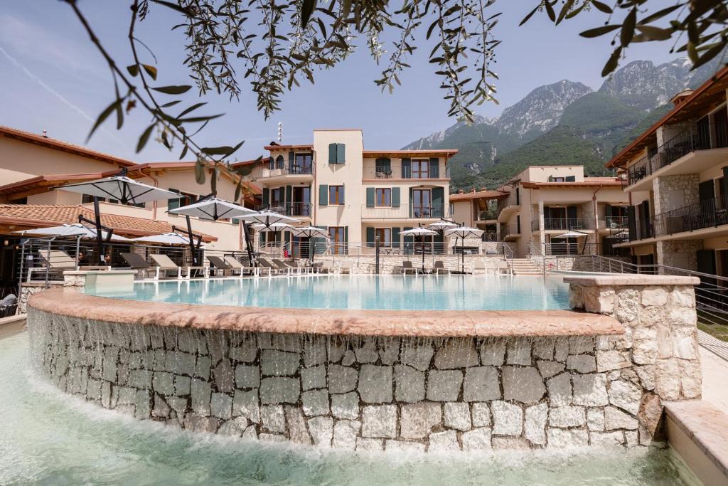 Assenza Apartment | June Stay Lake Garda
