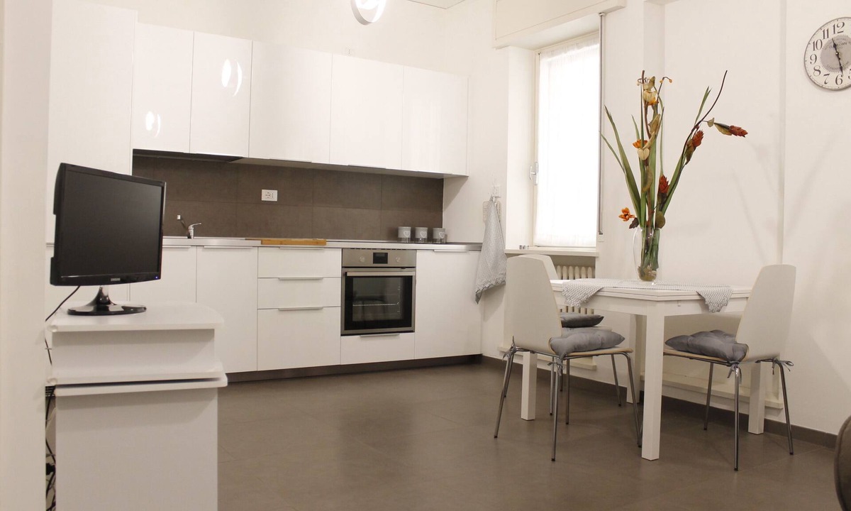 Verona City Centre Apartment | King Lear - White Rose - Apartment for 2 to 5 people at 100mt from the Arena