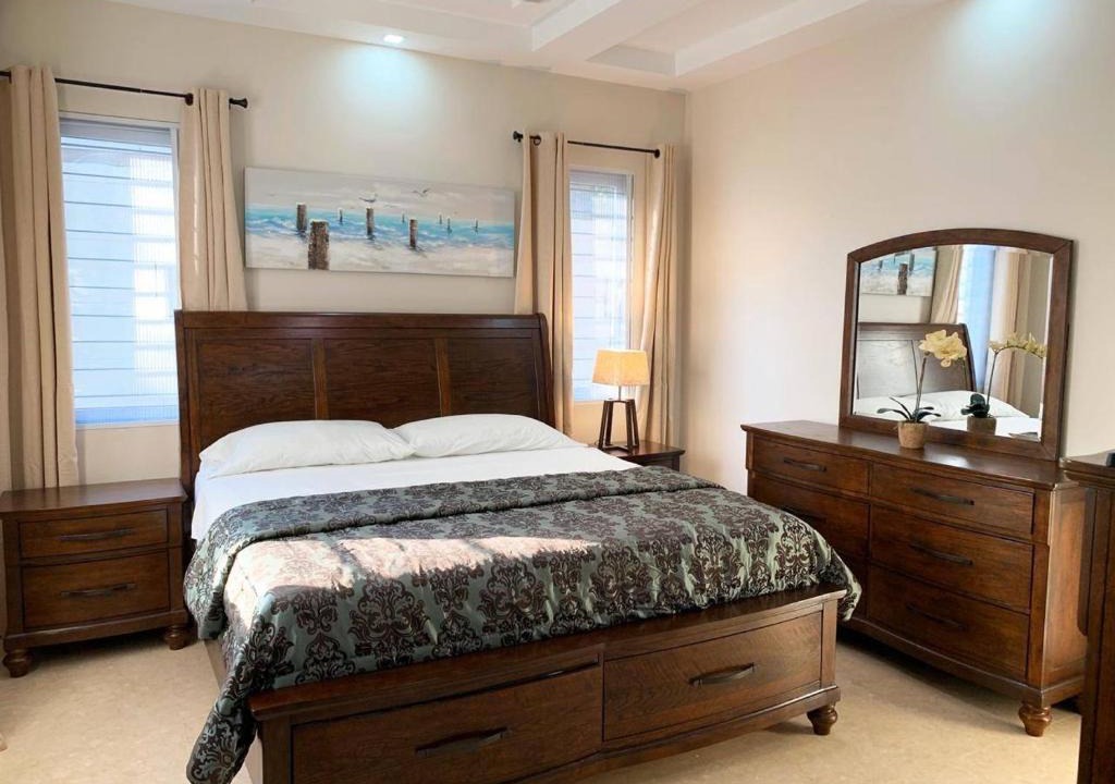 Eastwood Park House | Kingston City View Vacation Stay 2