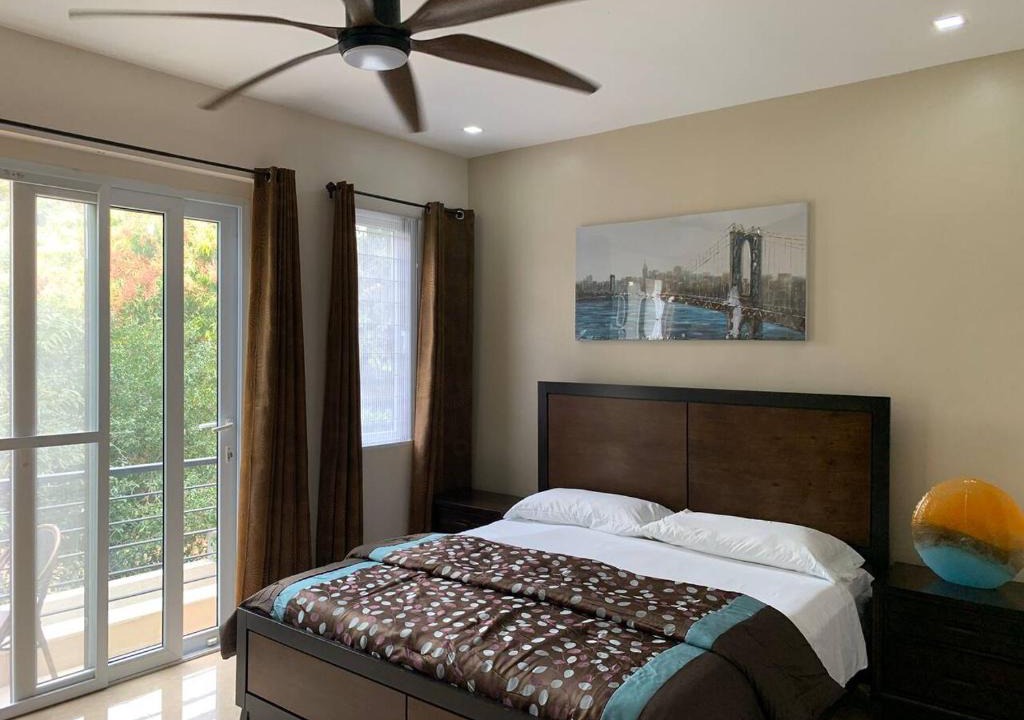 Eastwood Park House | Kingston View Vacay Casa 1