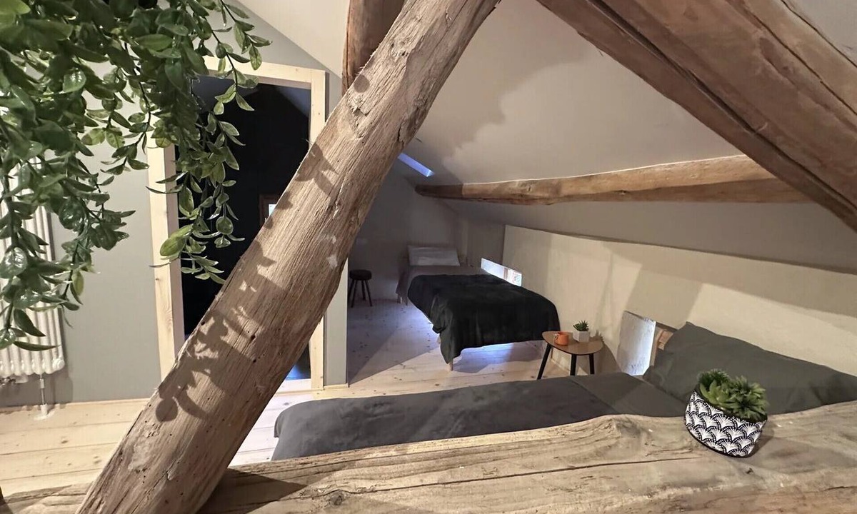 Seren del Grappa Apartment | La Finestra sul Grappa – 'Monte Grappa' Room with Mountain View, Shared Terrace & Wi-Fi