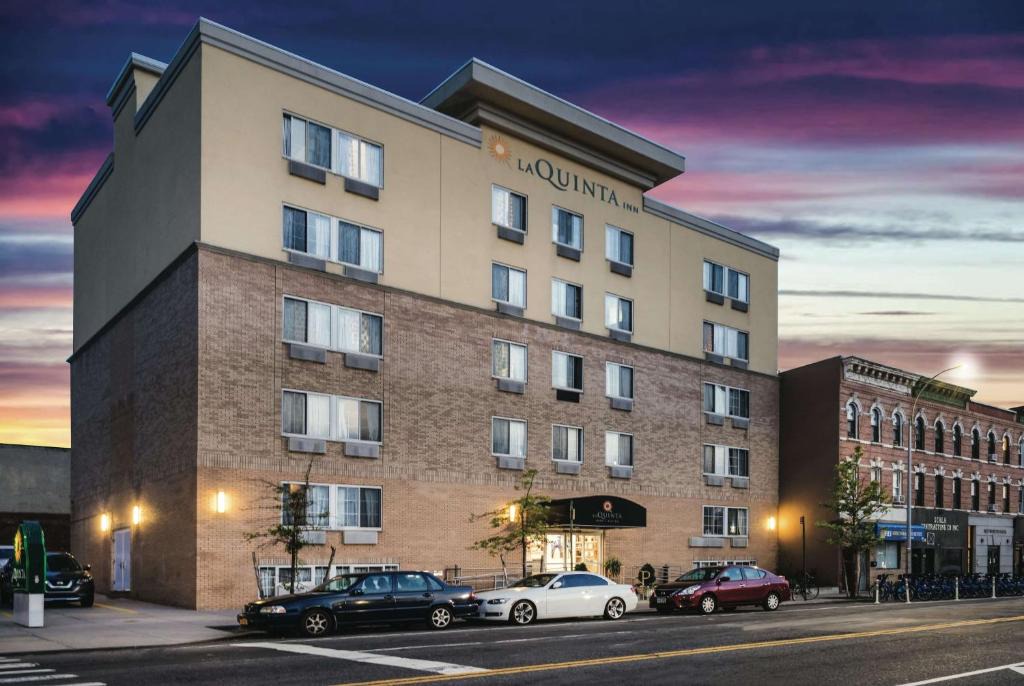 Gowanus Hotel | La Quinta by Wyndham Brooklyn Downtown